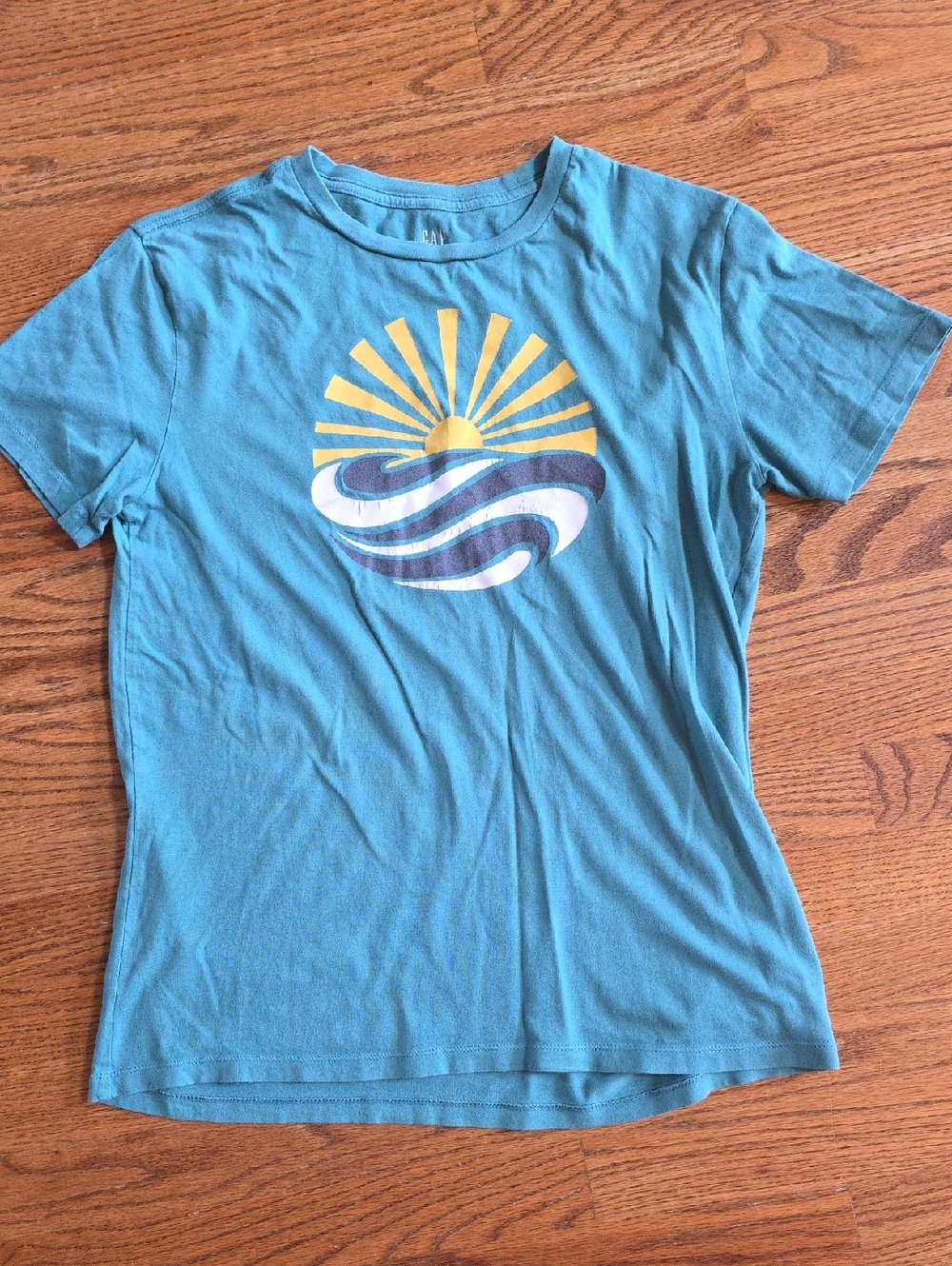 GAP Teal Short Sleeve Tee with Yellow Graphic